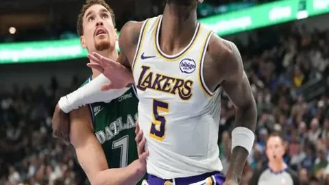 粤港足球传承：四十五载荣耀历程，精神底蕴深厚绵长。